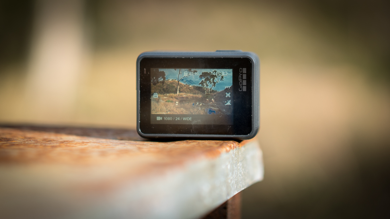 The bright LCD touchscreen is very responsive and is easy to see even in bright sunlight.
